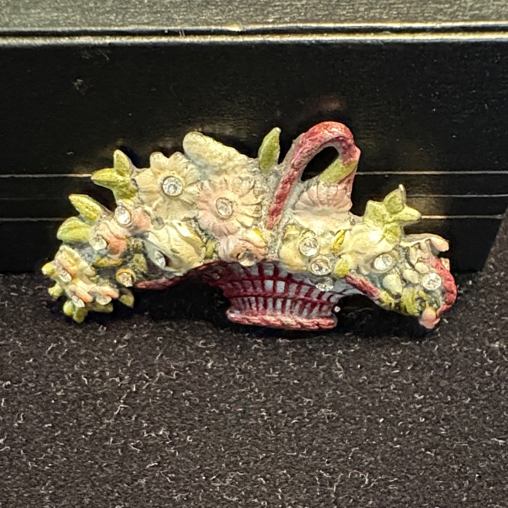 Charming Floral Basket Brooch - Pink and Yellow